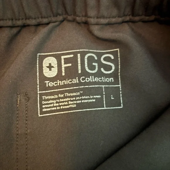 Figs black scrub pants - size large - Picture 8 of 12